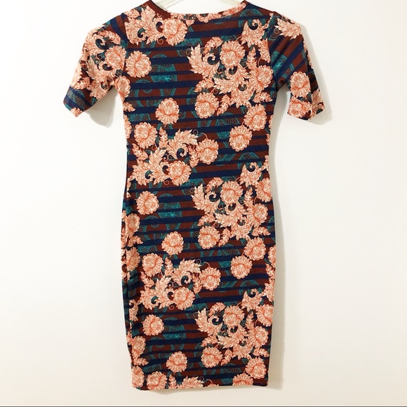 LulaRoe Irma Floral and Striped Short Sleeve Tee Shirt Dress with Scoop Neckline - Picture 2 of 5